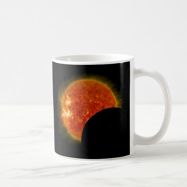Caneca De Café Eclipse Solar em Andamento (Direita)