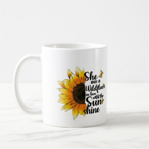Caneca De Café Ela Era Uma Flor Selvagem Apaixonada Pelo Sol