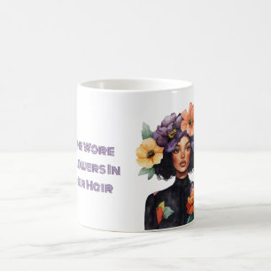Caneca De Café Ela Usava Flores no Cabelo Feminino Negro