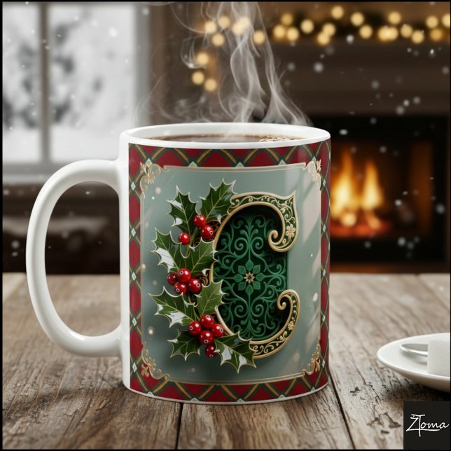 Caneca De Café Elegant Gold Holly Christmas Initial Letter C (Criador carregado)