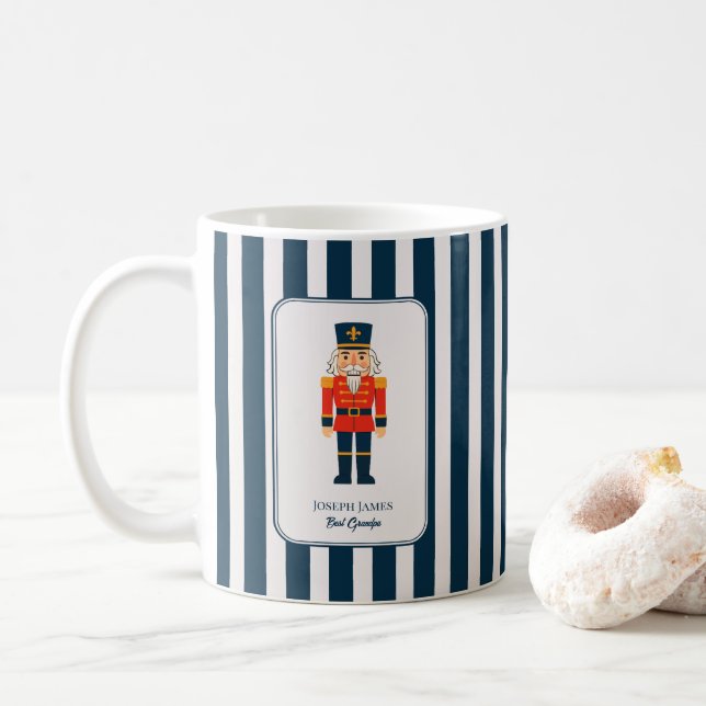 Caneca De Café Elegant Nutcracker nas Listras Azuis (Com Donut)