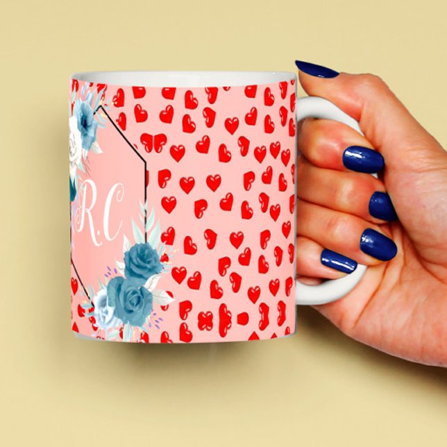 Caneca De Café Elegante Azul Poeirento Floral e Corações Vermelho (Criador carregado)