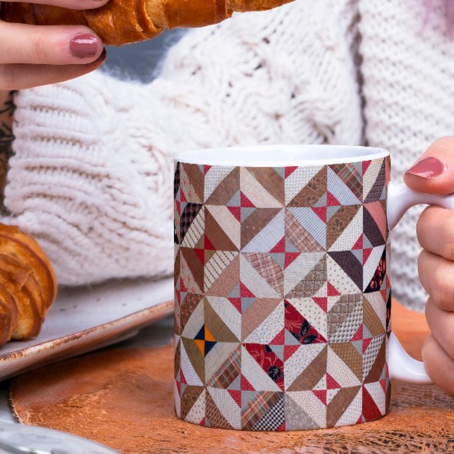 Caneca De Café Elegante de Padrões Coloridos (A cozy mug for afternoon tea! It features an elegant, 
colorful, vintage patchwork quilt pattern. )