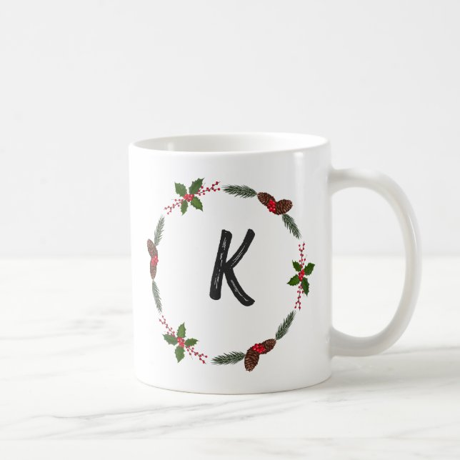 Caneca De Café Elegante Floral Wreath Monograma Natal Inicial (Direita)