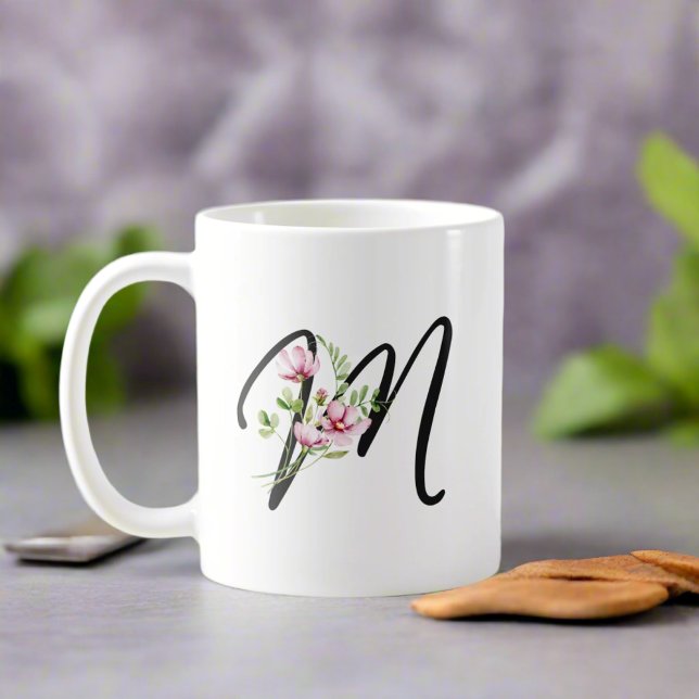Caneca De Café Elegante - Letra "M" Girly Floral (Criador carregado)