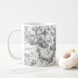 Caneca De Café Elegante Vintage Cinzas Florais De Banho, Francesa<br><div class="desc">Cinzas elegantes e ornamentados e patamares brancos de madeira de joias, com flores exóticas, videiras e folhagem entrelaçadas com terras e cestos de rosas. Este padrão foi adaptado de um fragmento histórico têxtil francês cerca de 1910 na coleção Smithsonian. O padrão é de alta resolução, mas não pode ser marcado....</div>
