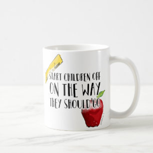 Caneca de café elementar do professor