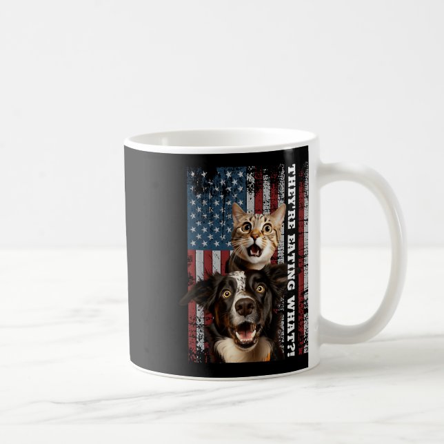 Caneca De Café Eles Comem Os Cães Os Animais Salvem Os Nossos Ani (Direita)