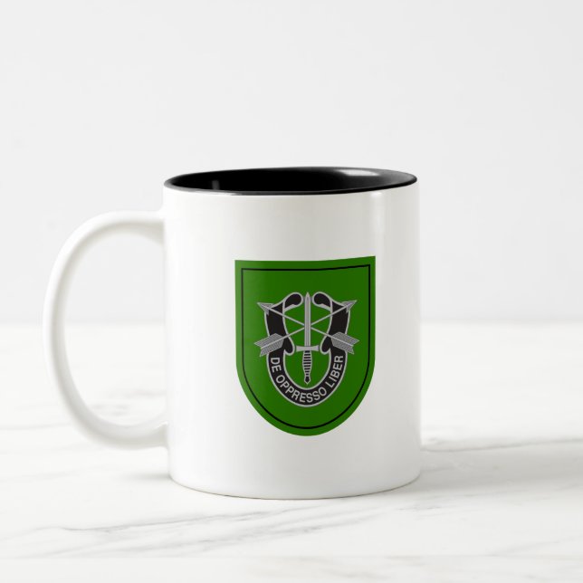 Caneca De Café Em Dois Tons 10º Grupo de Forças Especiais (10º SFG) (Esquerda)