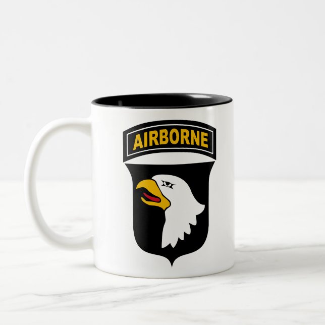 Caneca De Café Em Dois Tons 101st Airborne Division (Esquerda)