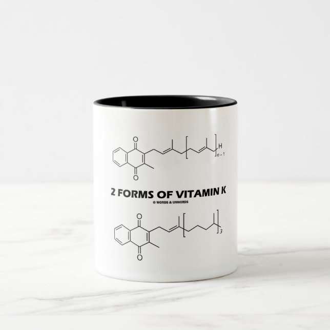 Caneca De Café Em Dois Tons 2 formulários da vitamina K (moléculas químicas) (Centro)
