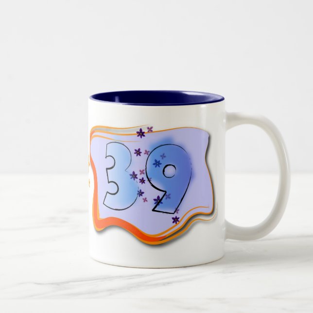 Caneca De Café Em Dois Tons 39 e segurando (Direita)