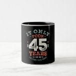 Caneca De Café Em Dois Tons 45 Birthday Funny 45 Years Old<br><div class="desc">This funny graphic saying design makes a great present for a 45 year old birthday man or woman. Make this 45th birthday party special with this design, It Only Took 45 Years For Me To Look This Good. This product makes the perfect humorous birthday present for your buddy turning 45...</div>