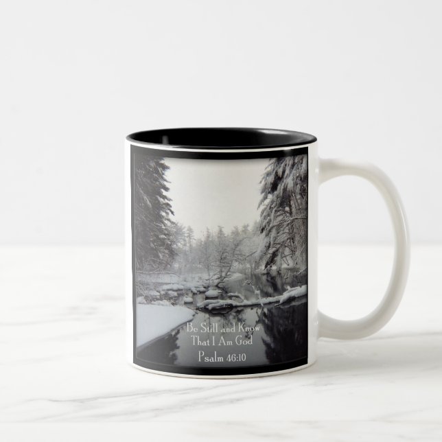 Caneca De Café Em Dois Tons 46:10 do salmo - cena do inverno (Direita)