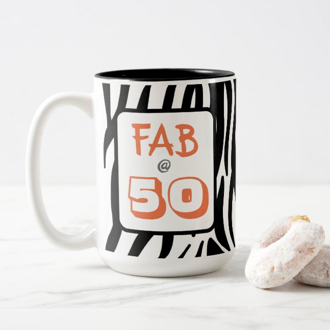 Caneca De Café Em Dois Tons 50 e Fabulosa 50. º aniversário - Tigres Pretos (Com Donut)