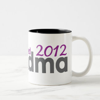 Caneca De Café Em Dois Tons A avó nova estabeleceu 2012