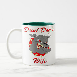 Caneca De Café Em Dois Tons A esposa de cão de diabo do USMC