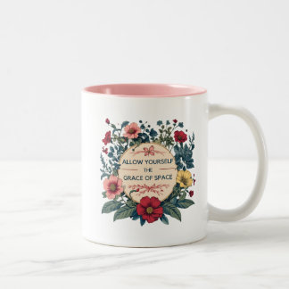 Caneca De Café Em Dois Tons "A Graça do Espaço" - Mug de Café Rosa e Branco