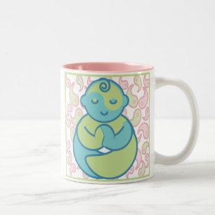 Caneca De Café Em Dois Tons A ioga fala o bebê: Bebê da ioga de Paisley