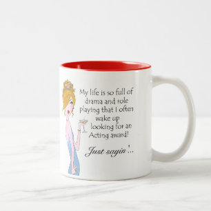 Caneca De Café Em Dois Tons "A Minha Vida É Tão Cheio De Drama E Papel A Jogar