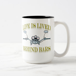 Caneca De Café Em Dois Tons A vida é boa atrás dos guiador da motocicleta do