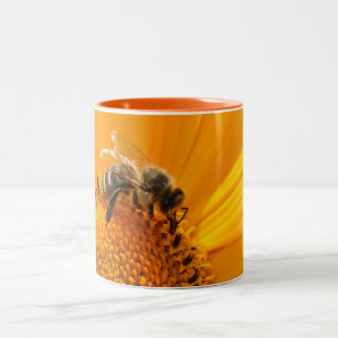 Caneca De Café Em Dois Tons Abelha amarela brilhante da flor e do mel