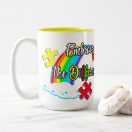 Caneca De Café Em Dois Tons Abraçar a diferença Orgulhosa Mãe Autismo