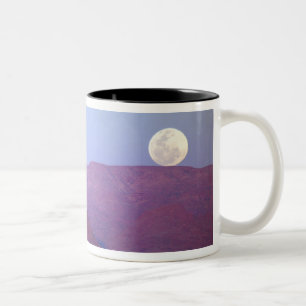 Caneca De Café Em Dois Tons África, Namíbia, Sossusvlei. Uma lua cheia repousa