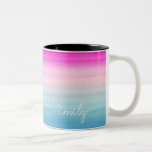 Caneca De Café Em Dois Tons Aguarela cor-de-rosa e azul bonito de Ombre<br><div class="desc">Ombre na moda da aguarela de cores cor-de-rosa e azuis brilhantes. Adicione seu nome para personalizá-lo.</div>