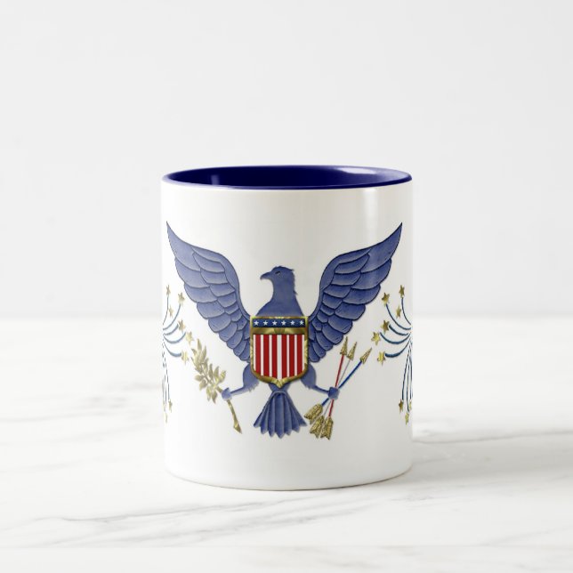 Caneca De Café Em Dois Tons Águia do 4 de julho (Centro)