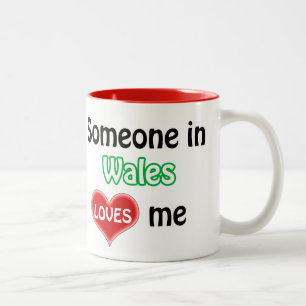 Caneca De Café Em Dois Tons Alguém em Gales me ama
