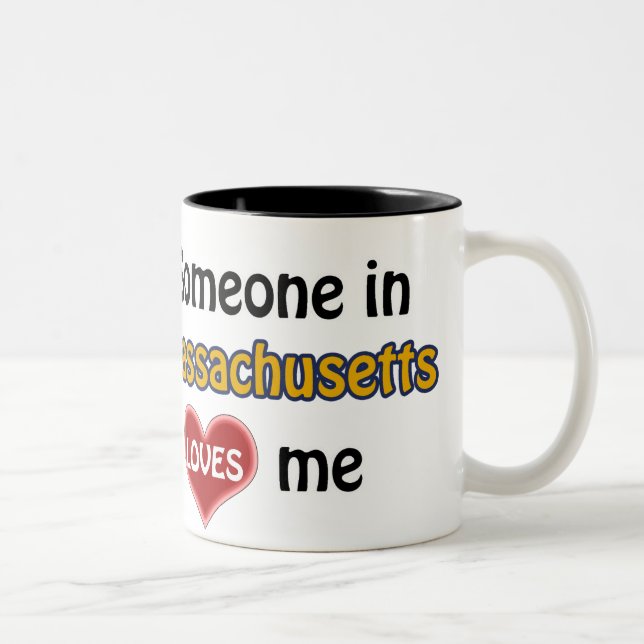 Caneca De Café Em Dois Tons Alguém em Massachusetts me ama (Direita)