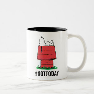 Caneca De Café Em Dois Tons Amendoins   Snoopy Dormindo