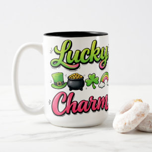 Caneca De Café Em Dois Tons Amuleto da Sorte Dia de São Patrício Arco-íris Cal