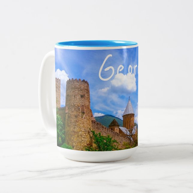 Caneca De Café Em Dois Tons Ananuri Castle Georgia Aragvi Caucuses Montanhas (Frente Esquerda)