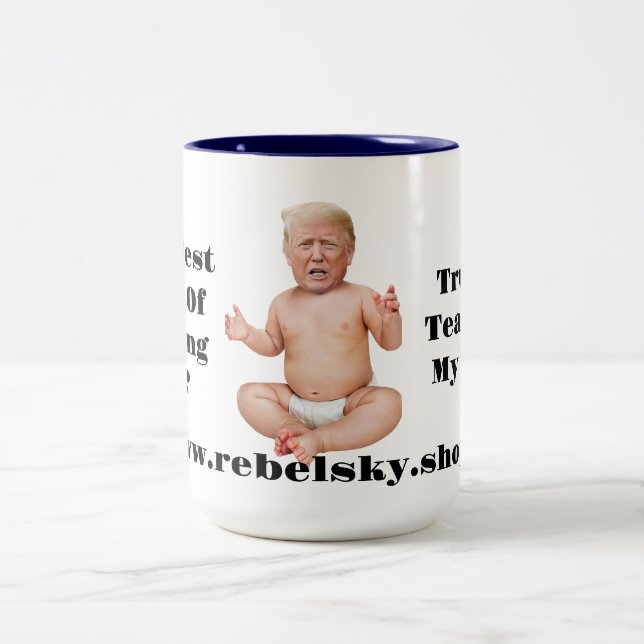 Caneca De Café Em Dois Tons Anti-Trump Mug (Centro)