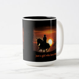Caneca De Café Em Dois Tons apenas uma garota que ama cavalos