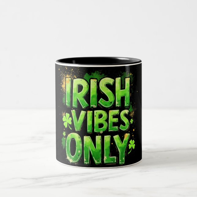 Caneca De Café Em Dois Tons Apenas Víblias Irlandesas (Centro)
