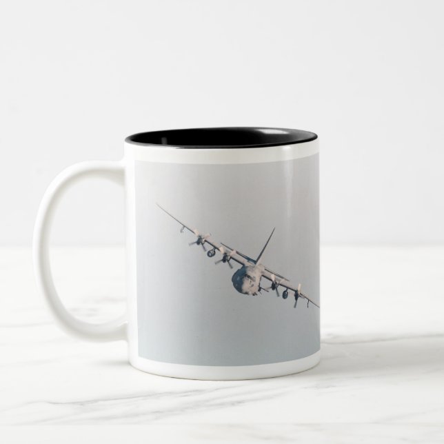 Caneca De Café Em Dois Tons Arma AC-130 (Esquerda)