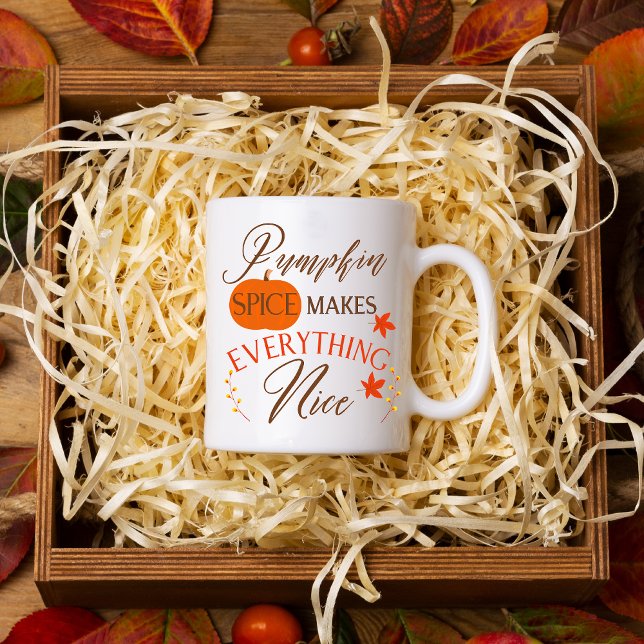 Caneca De Café Em Dois Tons Arroz Pumpkin Torna Tudo Legal (Pumpkin Spice Makes Everything Nice Mug Mockup.)