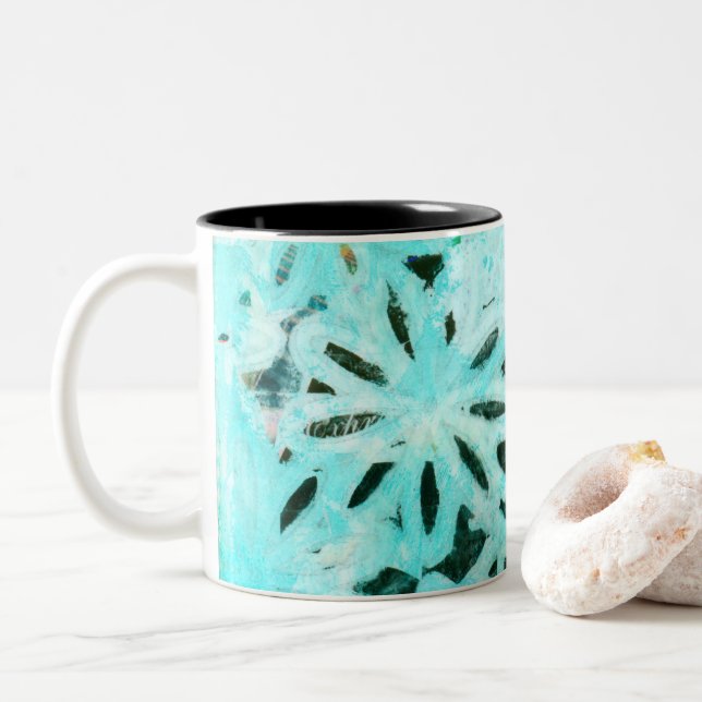 Caneca De Café Em Dois Tons Arte de margarida mista (Com Donut)