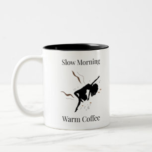 Caneca De Café Em Dois Tons Arte de Silhueta de Café Quente em Manhã Lenta