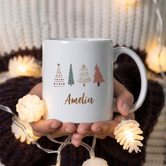 Caneca De Café Em Dois Tons Árvore de Natal bege-branco Nome personalizado Mug