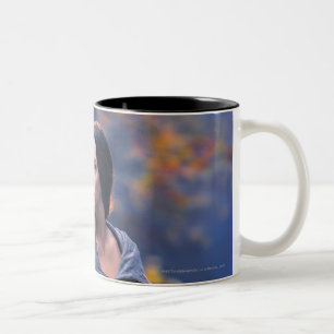 Caneca De Café Em Dois Tons ARWEN™ olhando para trás