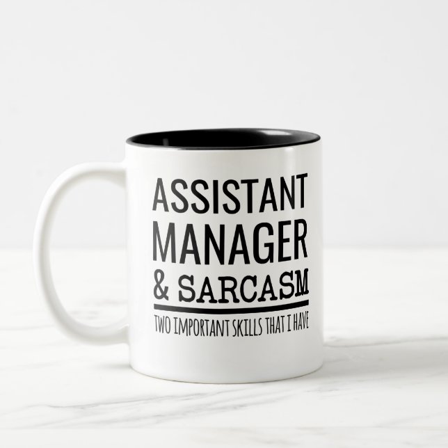 Caneca De Café Em Dois Tons Assistente Gerente E Sarcasmo Duas Competências Im (Esquerda)