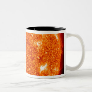 Caneca De Café Em Dois Tons Atividade solar no Sol 3