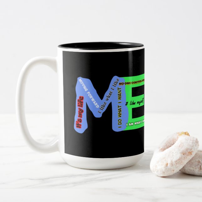 Caneca De Café Em Dois Tons Autoexpressão ME (Com Donut)