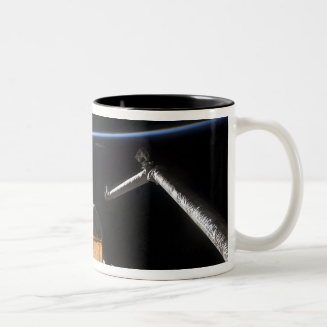Caneca De Café Em Dois Tons Baía de Carga Espacial Atlântida (Direita)