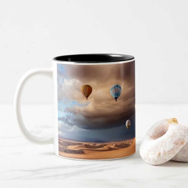 Caneca De Café Em Dois Tons Balões de ar quente (Com Donut)