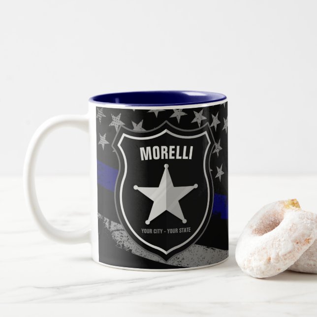 Caneca De Café Em Dois Tons Bandeira de Policial Oficial de Nome Personalizado (Com Donut)